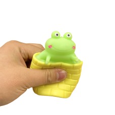 Frog Vent Cup Decompression Toy Trickery Well Frog Squeeze Knead Happy Children's Toy