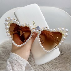 Fashion Retro Heart-Shaped Imitation Pearl Frame Sunglasses UV400 Women Cat Eye Pink Eyewear Trendy Beach Party Sun Glasses Fashion Retro Heart-Shaped Imitation Pearl Frame Sunglasses UV400 Women Cat Eye Pink Eyewear Trendy Beach Party Sun Glasses