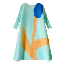 Round Neck Three Quarter Sleeve Loose Waist Printing Pleated Dress