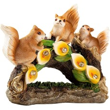 Outdoor solar resin statue decoration with three squirrels Outdoor solar resin statue decoration with three squirrels