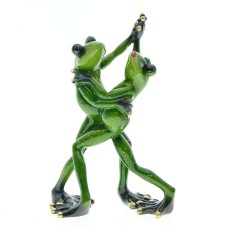 Couple dancing frog resin ornaments