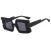 Sunglasses with personalized style, large frame sunglasses, fashionable and trendy glasses, paired with sunglasses