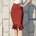 Elastic high waisted ruffled half length skirt with tight fitting buttocks and bandaged skirt for women