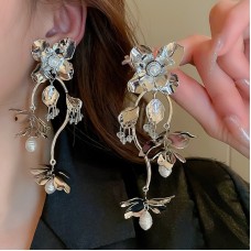 High-end metallic sequins flower pearls European and American fashion exaggerated niche earrings for women
