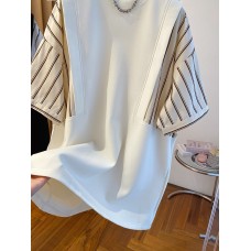 Versatile casual age reducing western-style mid length contrasting color patchwork T-shirt