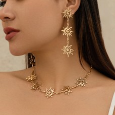 Threaded Totem Ins Style Single layer Necklace Simple Ethnic Metal Sun Necklace