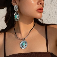 Ins vacation circular turquoise collarbone necklace Korean velvet versatile alloy