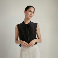 Elegant and fashionable lace round neck black lace embroidery top Elegant and fashionable lace round neck black lace embroidery top