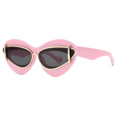 Fashionable cat eye sunglasses with Y2K personality for men and women
