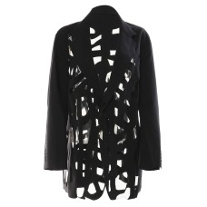 Medium to long length suit with fashionable and simple hollow out edge design, a suit jacket with a sense of design
