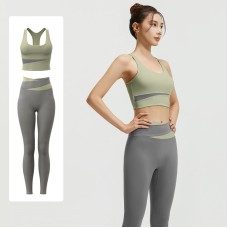 High waisted and abdominal yoga suit shockproof yoga fitness suit tight fitting and hip lifting naked yoga suit set