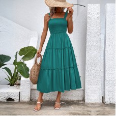 Pulling straps and sleeveless dress