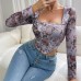 Square collar floral long sleeved crop top with exposed navel print for slim fit