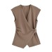 Elegant Sleeveless Top and Wide-Leg Pants Set with Style Design