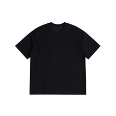 Minimally deconstructed round neck T-shirt for men with loose short sleeves