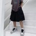 Loose cropped shorts with large pockets for casual wear