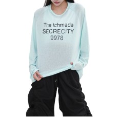 Simple and versatile round neck top with loose fit
