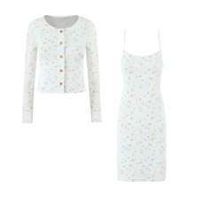 Small floral cardigan top+camisole skirt two-piece set Small floral cardigan top+camisole skirt two-piece set