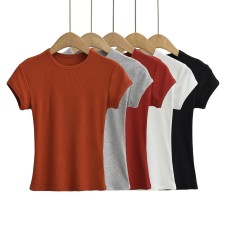 Small round neck slim fit short sleeved top