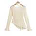 V-neck base shirt with flared sleeves T-shirt