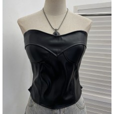 Slim fit short sleeveless top