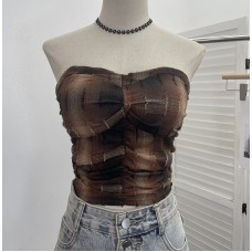 Elastic strapless short top