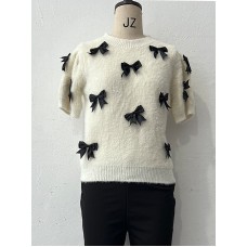 Round neck bow embellished short sleeved pullover knitted sweater