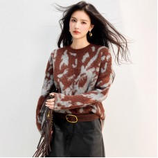 Retro Irregular Stripe Knitwear for Women, Casual Loose Fit, Mature Style, Comfortable Top