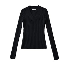 V-neck long sleeved elastic slim fit base sweater