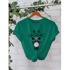 Round neck short sleeved t-shirt printed with bubble blown giraffe
