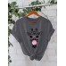 Round neck short sleeved t-shirt printed with bubble blown giraffe