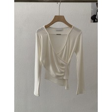 Pattern Type Solid Color  Sleeve Length Long Sleeve  Neckline Cross V-Neck  Detail Pleated Irregular Hem  Fit TypeSlim Fit  Occasion  ClothingTops