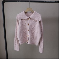 High-Quality Youthful Look Flip Collar Horn Button Cable Knit Sweater Coat for Women