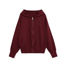 Hooded long sleeved knitted minimalist sweatshirt