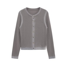 Round neck long sleeved knitted top