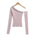 Slimming and slimming, sloping shoulder, exposed top