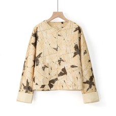 Butterfly knot jacquard single button top