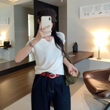 Style Loose V-Neck Slim-Fitting Short Sleeve Knit Top for Women Style Loose V-Neck Slim-Fitting Short Sleeve Knit Top for Women