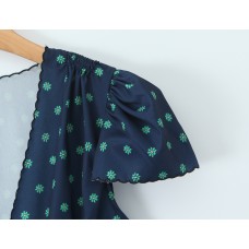 V-neck strap waist cinching dress
