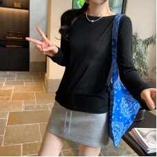 Solid Color Round Neck Regular Shoulder Loose Long Sleeve T-Shirt