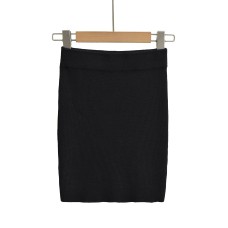 Knitted hip hugging skirt
