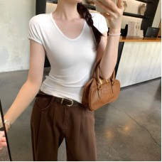 Chic White Round Neck Sleeveless Crop Top