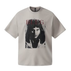 Blurred character letter printed short sleeved T-shirt