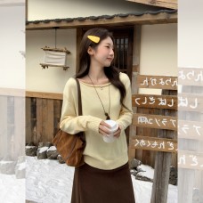 Sweet Shoulder-Baring Boat Neck Long Sleeve Knit Top