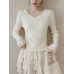 Sheep City Story Pure Desire Lace V-Neck Slim Fit Knitted Sweater Layer