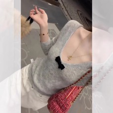 Gray Bow V-neck Knit Top  Miu-style Inner Short Crop Top