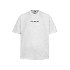 Embroidered short sleeved T-shirt with letters