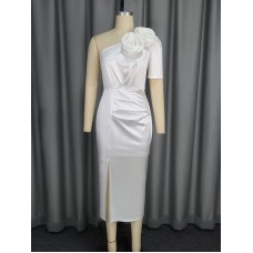 Solid color single shoulder diagonal collar dress Solid color single shoulder diagonal collar dress