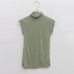 Elastic sleeveless T-shirt