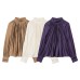 Solid color women's pleated top
